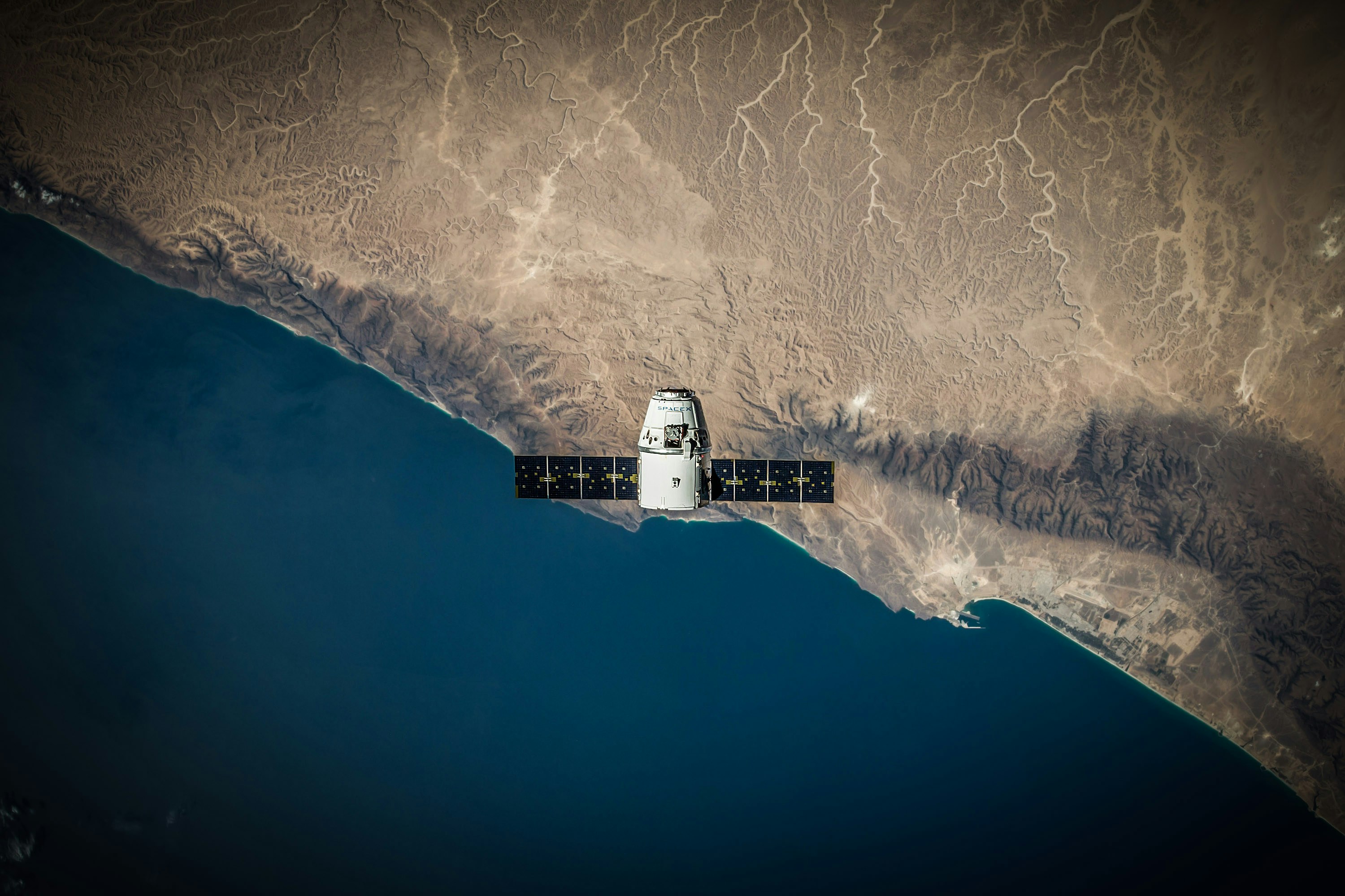 Amazon buys Globalstar for $11.57B — the satellite war with Starlink begins